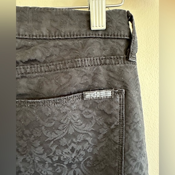 Hudson | Black Jeans with Textured Print, Size 29 ✨ - Picture 7 of 9